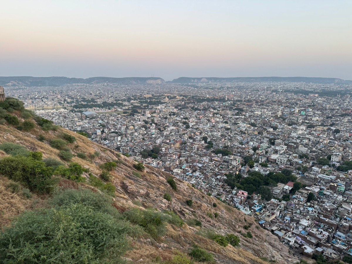 斋浦尔城市与橙色日落