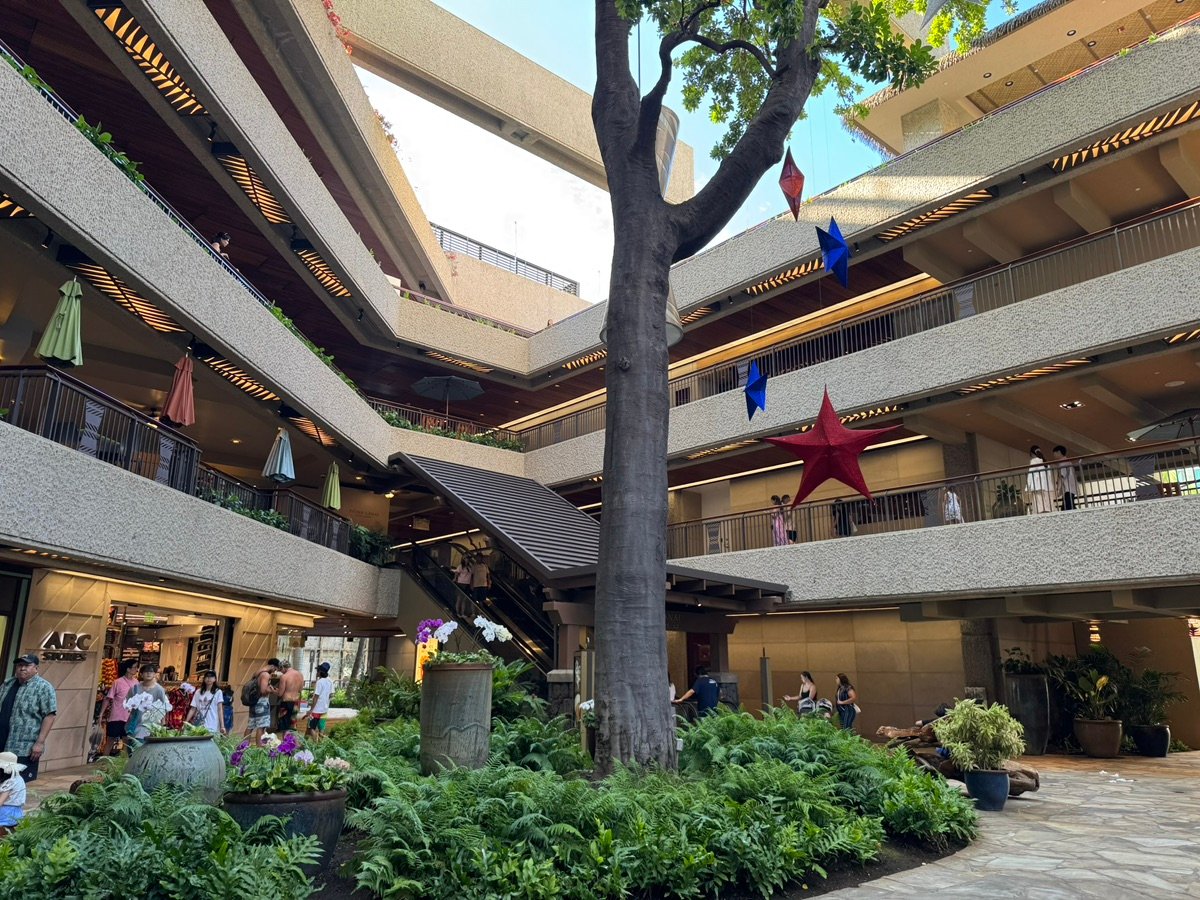 Palm trees and buildings on Seaside Avenue